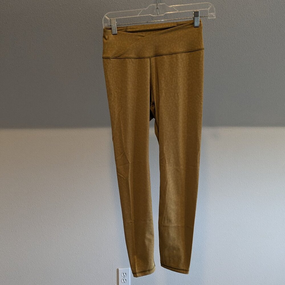 Popflex Active Tone Cross-Front Legging in Golden Cheetah size Medium - Picture 2 of 13